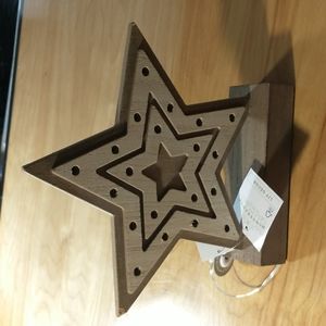 Wondershop light up wood star